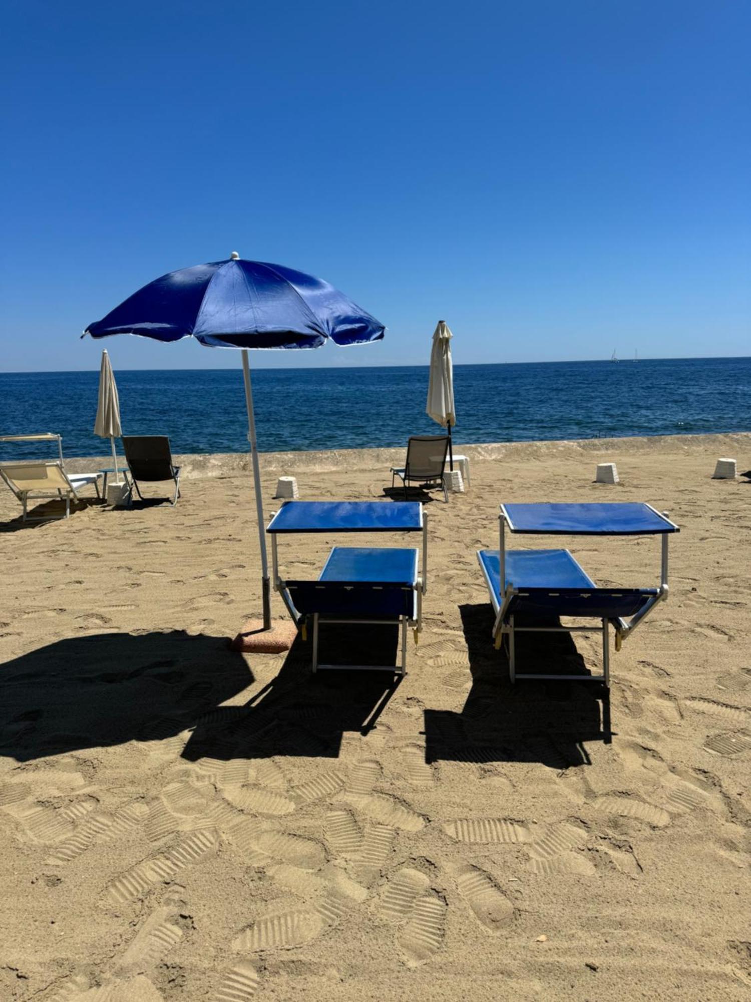 Tirrenia Beach House - Sea Front With Private Beach Sanremo Bagian luar foto